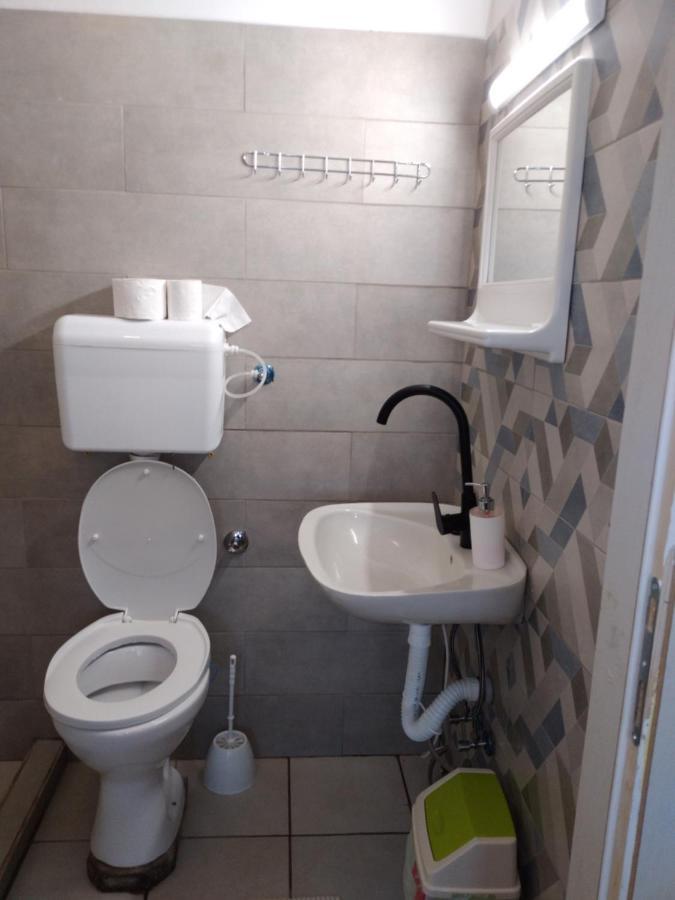 2 Haloszobas Apartman Kanjiza Exterior photo